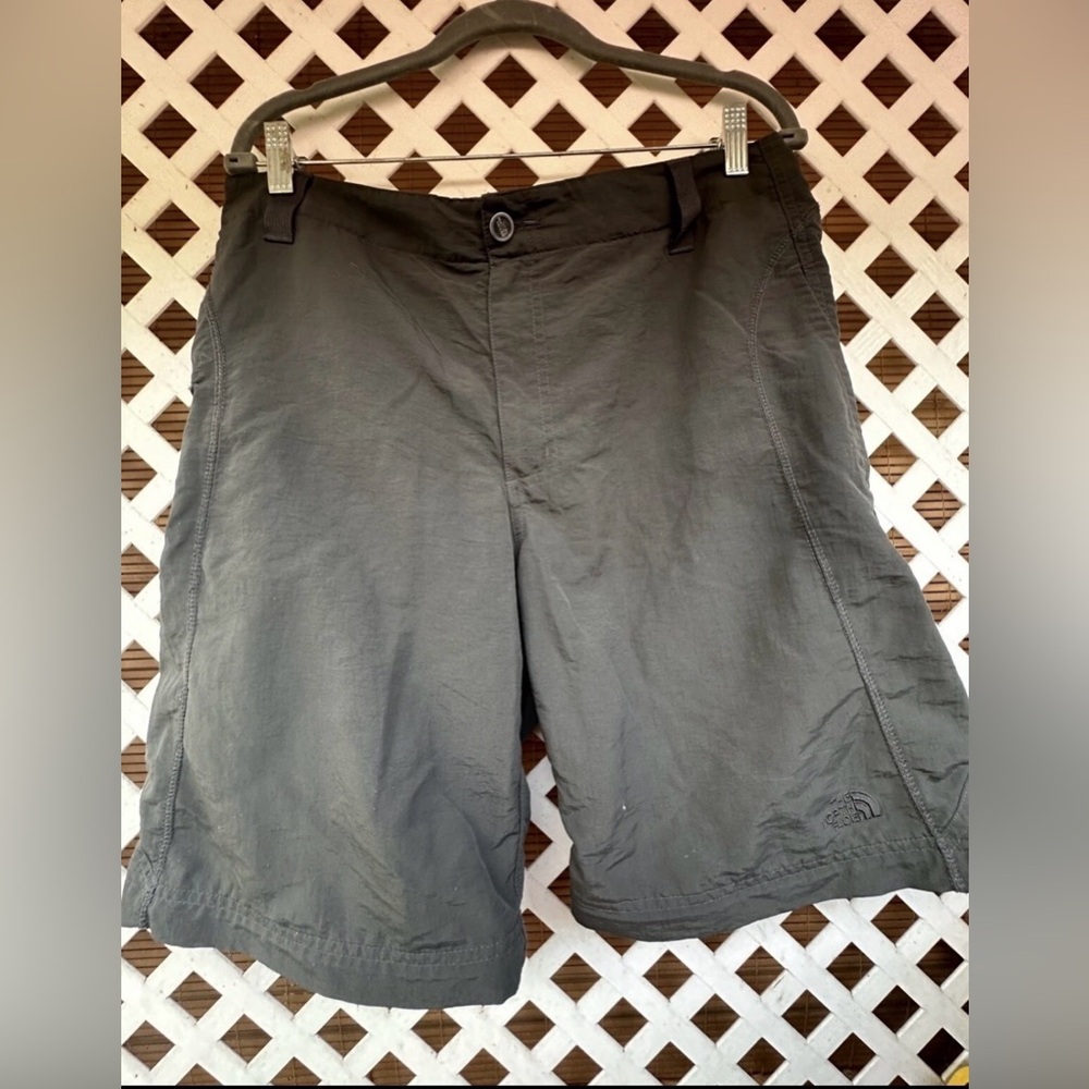 PreOwned North Face Shorts Gray Men's 34